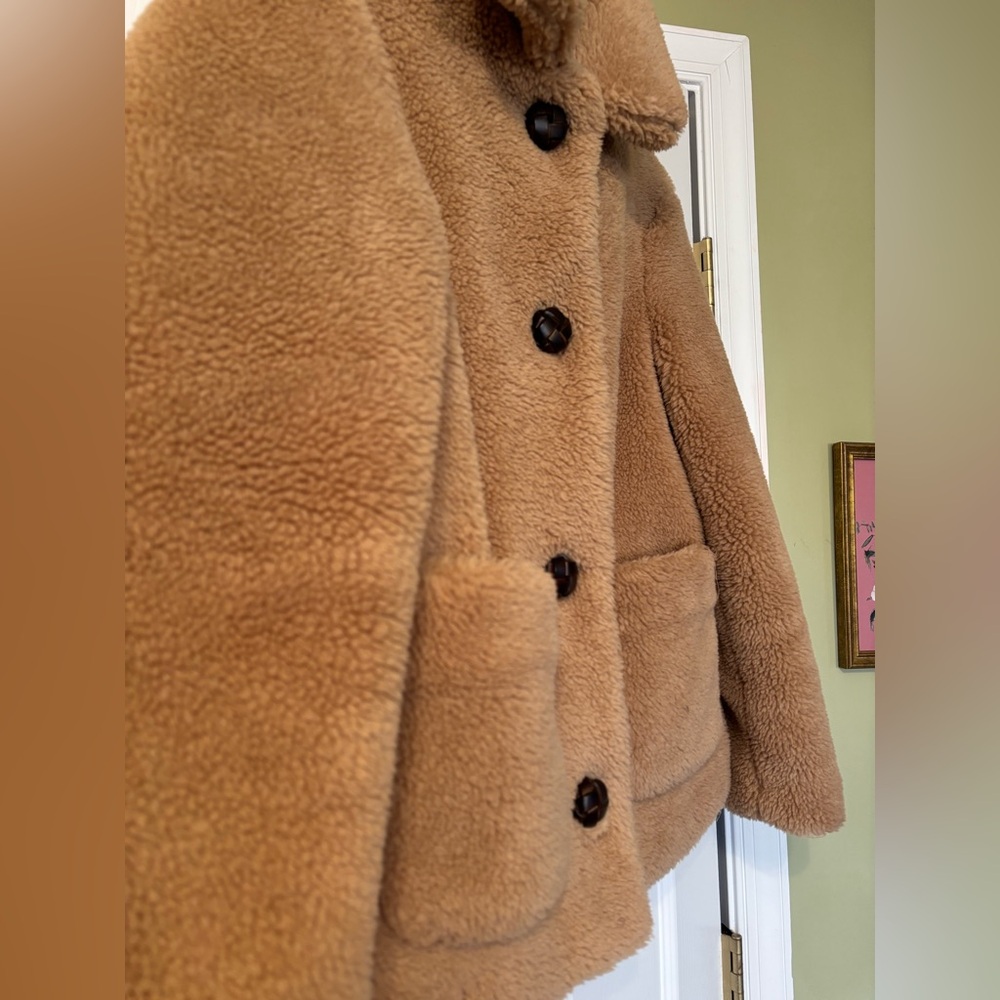 Philosophy Teddy Bear Coat Size S
EUC - Picture 2 of 12